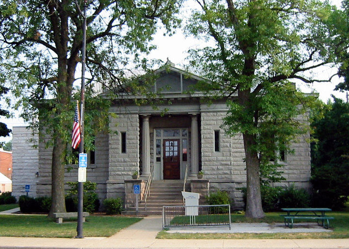 100622-illinois-TuscolaPL